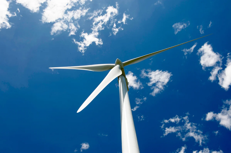 ¿Cómo optimiza la tecnología CNC el proceso de producción de los equipos de energía eólica?