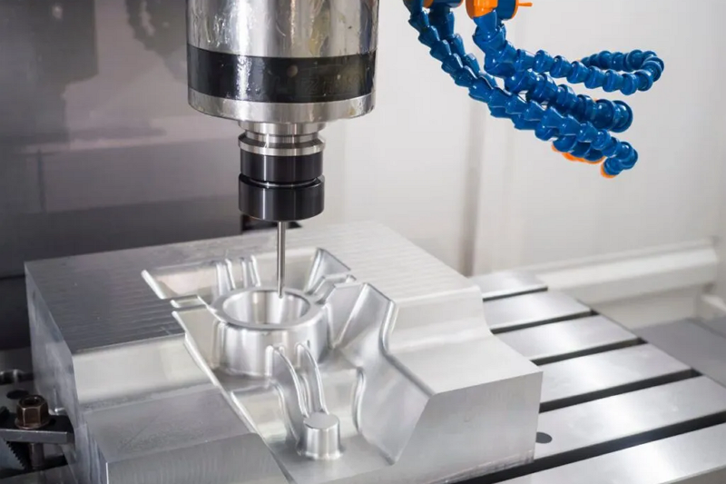 Cinco factores clave que debe saber antes de comprar una máquina herramienta de CNC